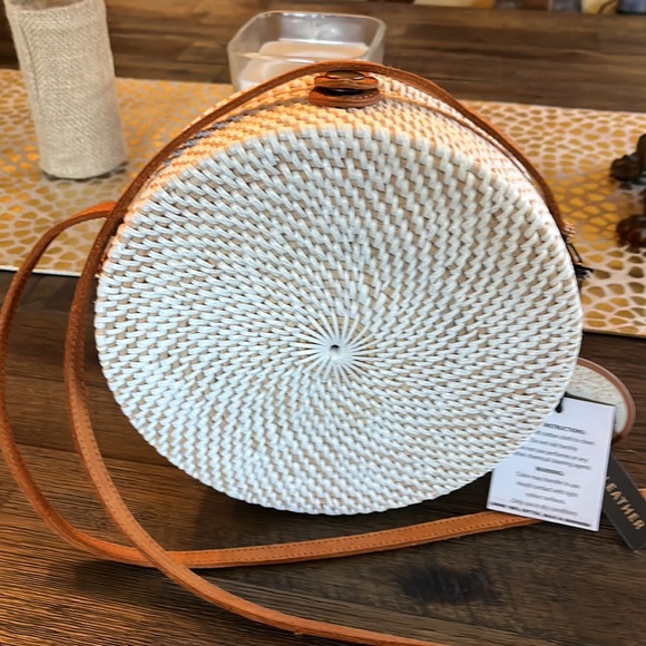 Women’s crossbody - Picture 4 of 7